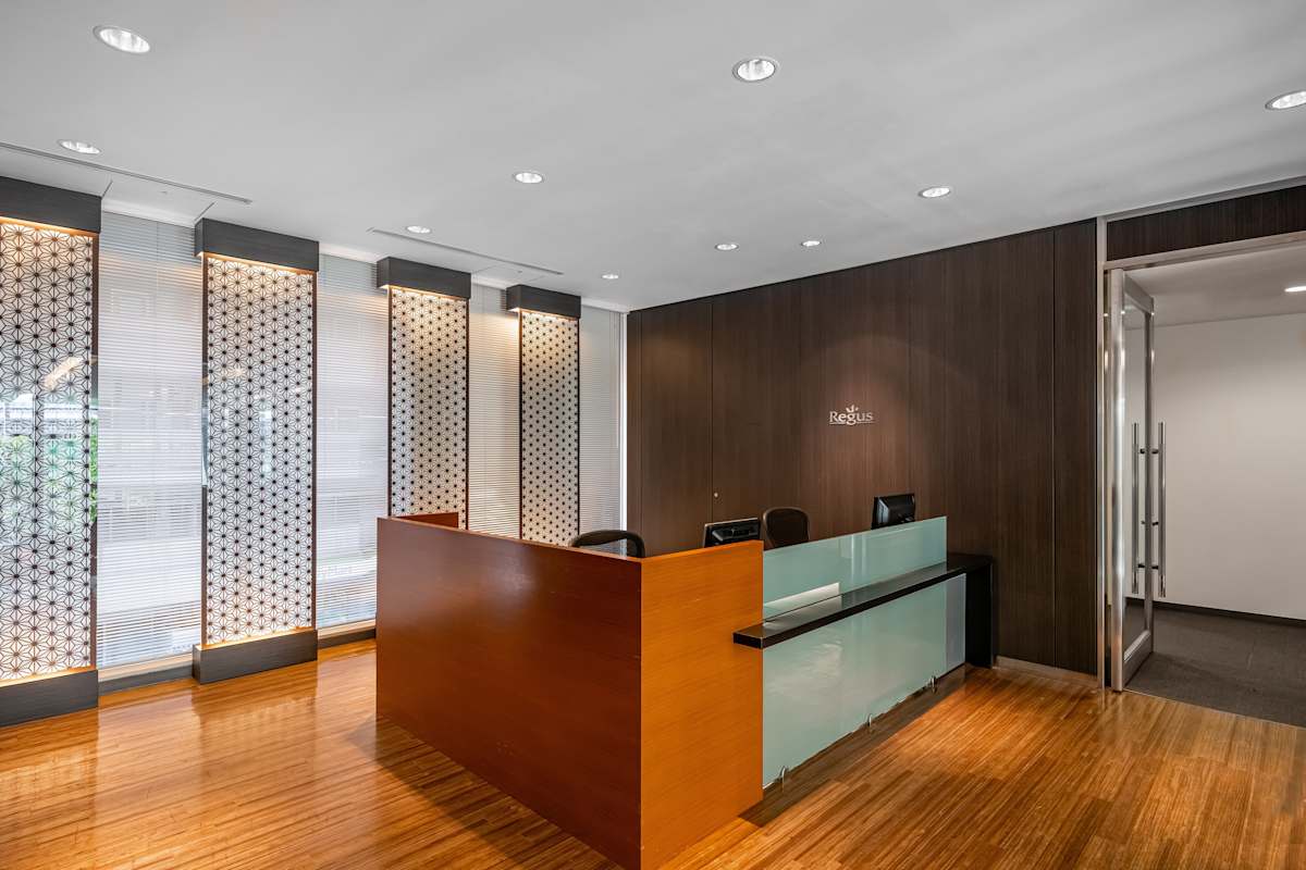Regus - Shinbashi Tokyo Building photo 10