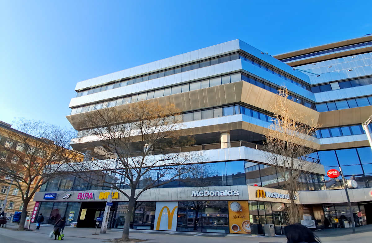 Regus - Vienna, Julius-Tandler-Platz 3 photo 1