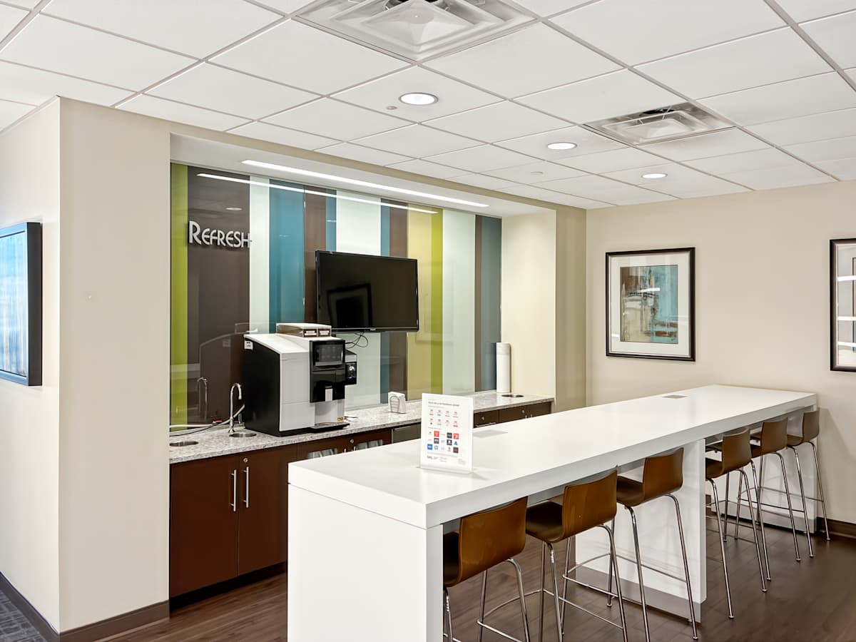 Eagleview Corporate Center photo 7
