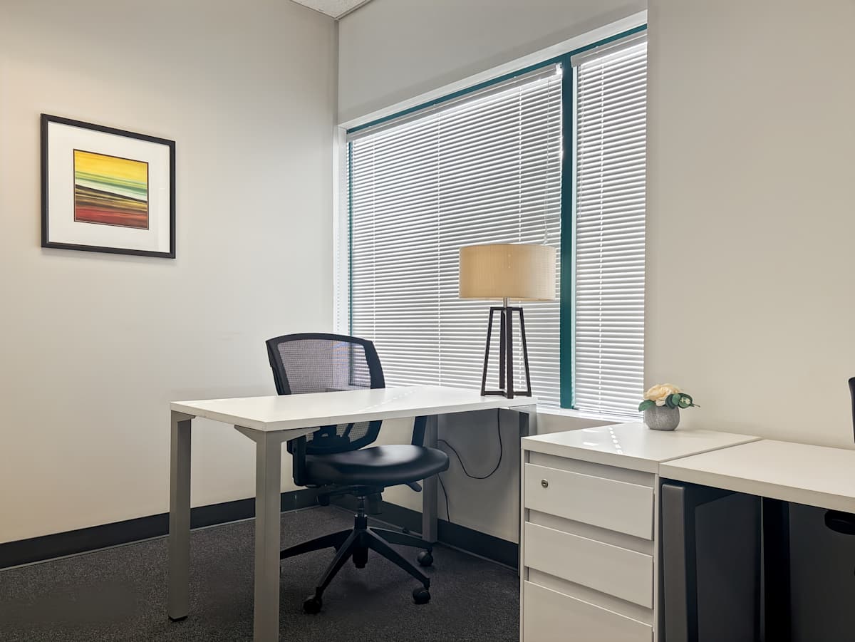 Regus - Surrey, King George Boulevard photo 7
