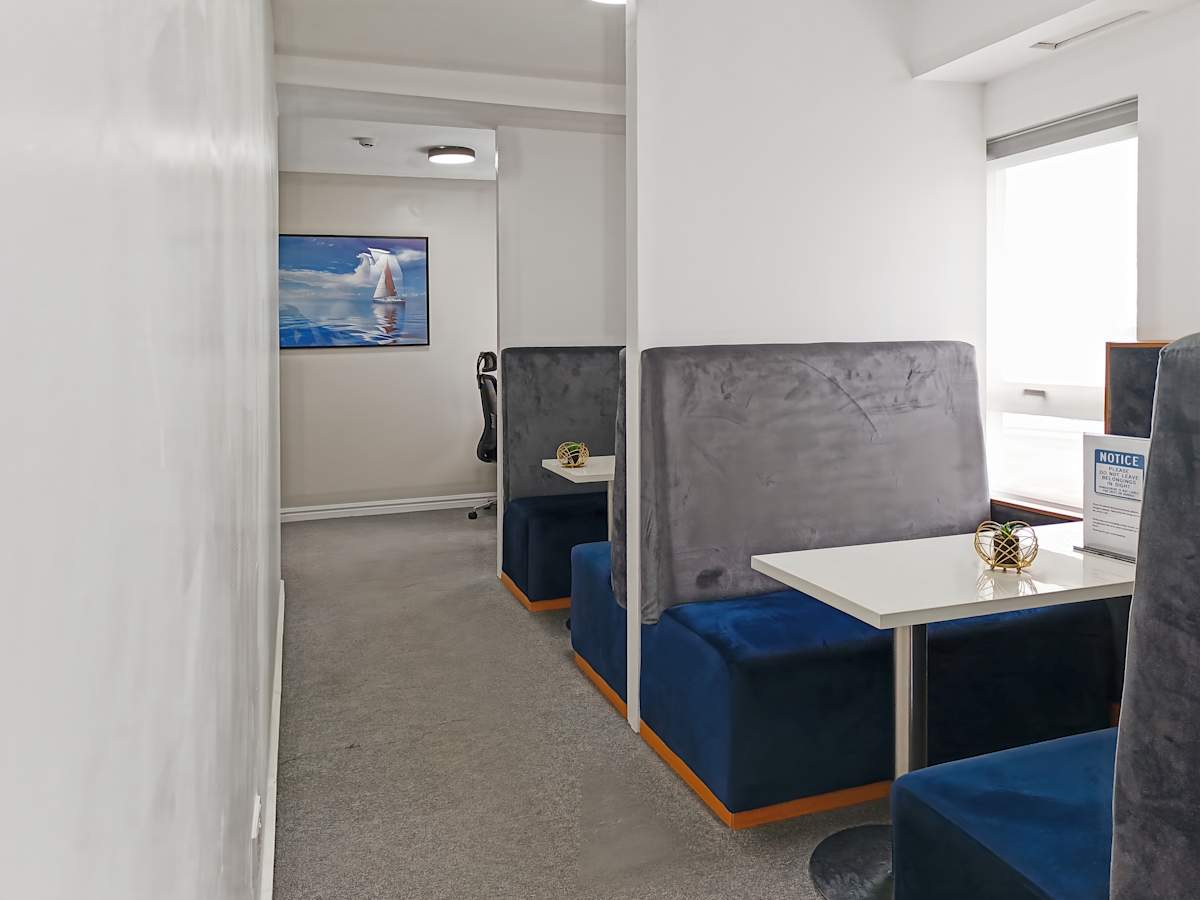 21 Admiralty Way photo 11