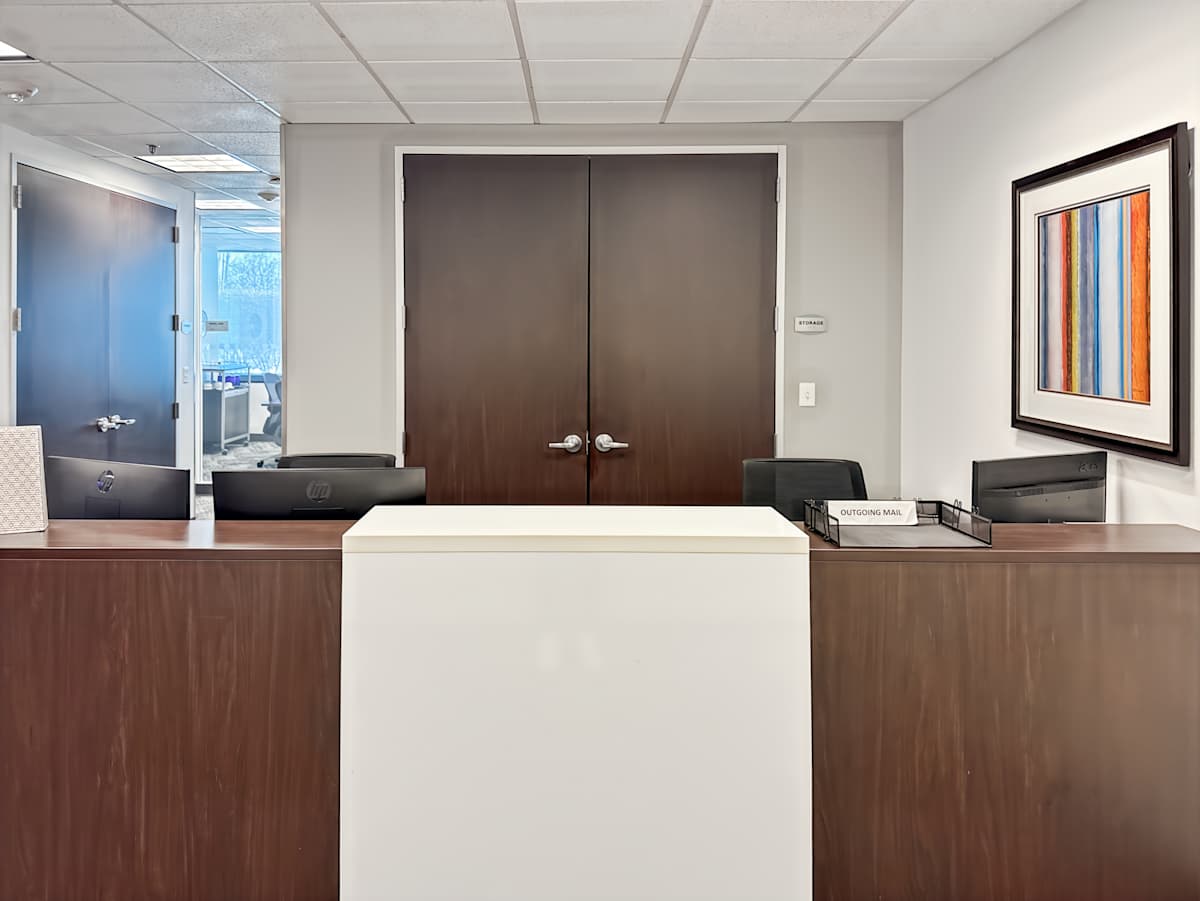 Executive Towers West photo 10