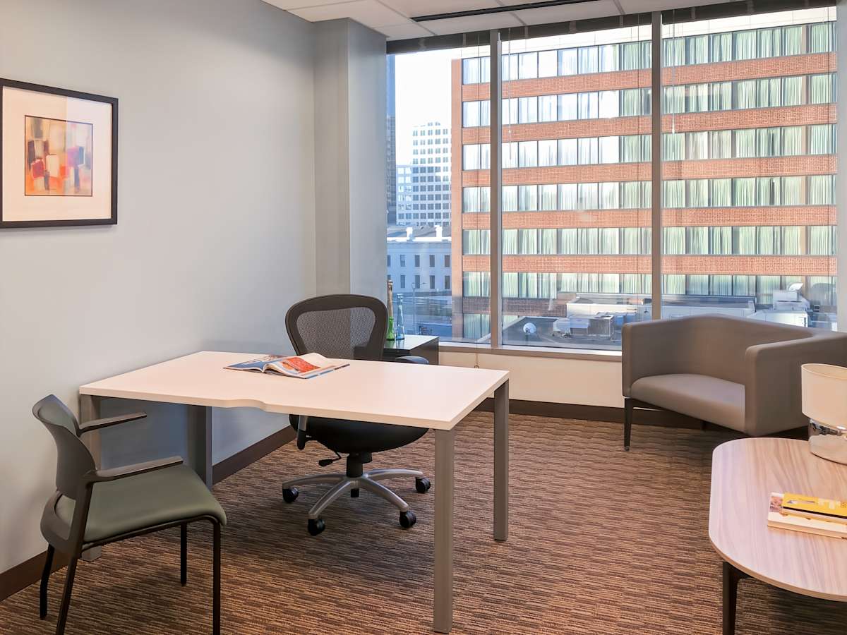 Deloitte Building photo 6