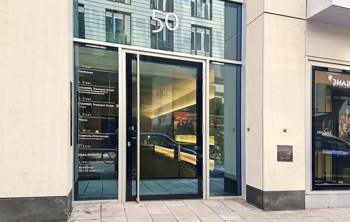 Regus Neuer Wall 50 photo 2
