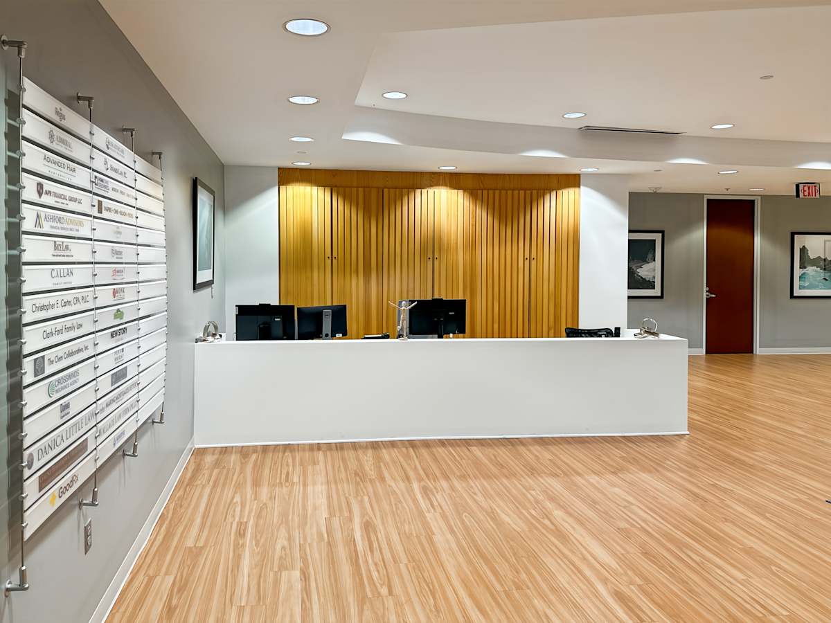 SouthPark Towers photo 4