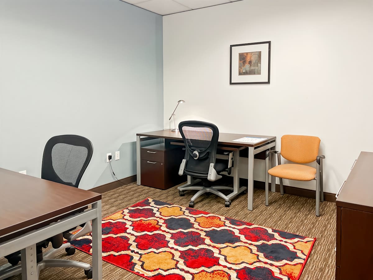 Redstone Corporate Center photo 7