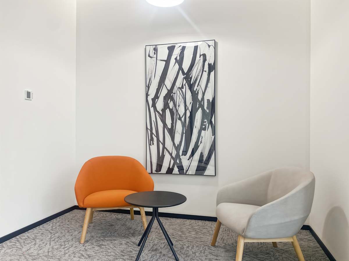Regus - EIC photo 9