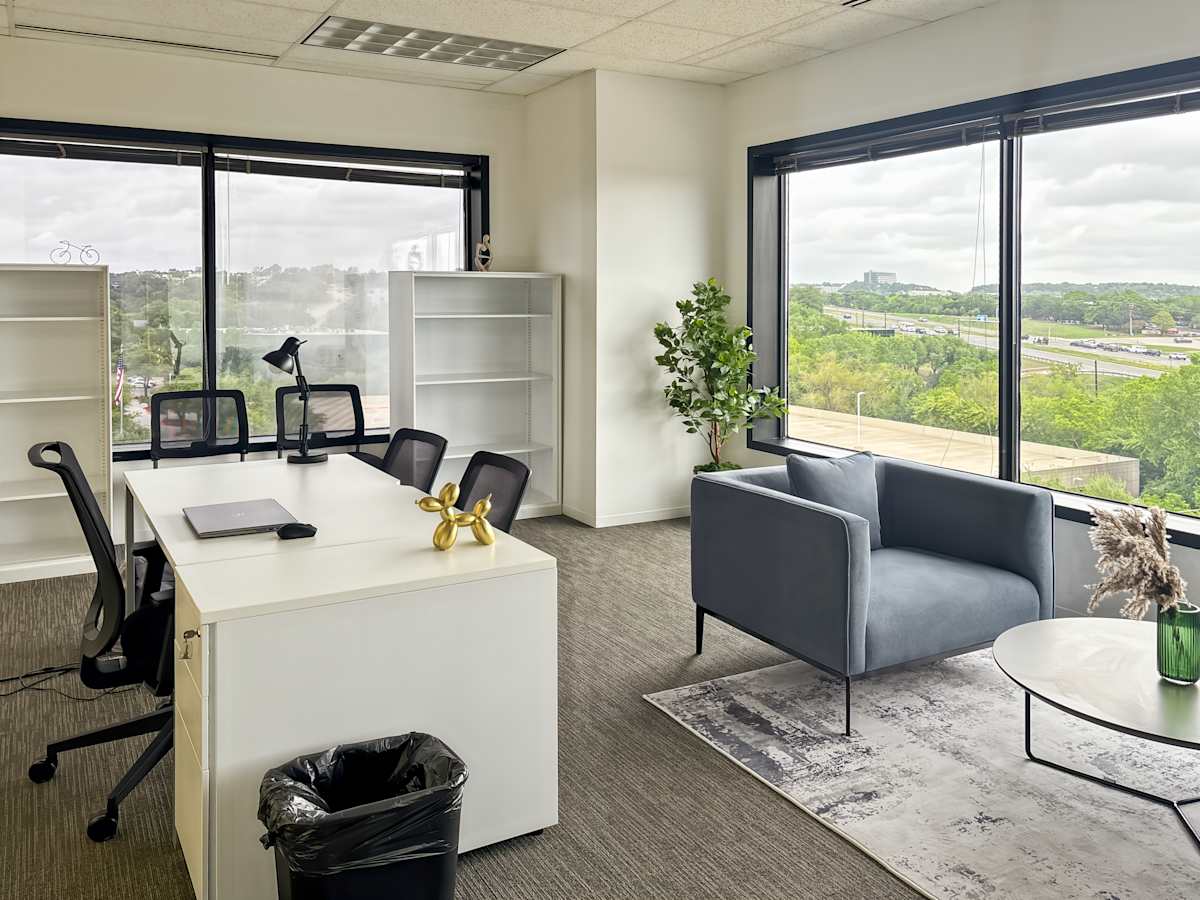 Cielo Center I photo 12