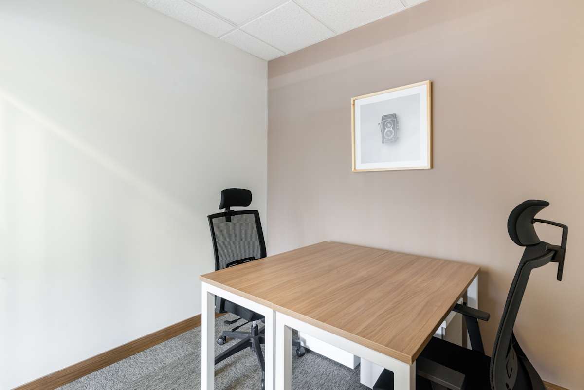 Regus - Manila photo 3