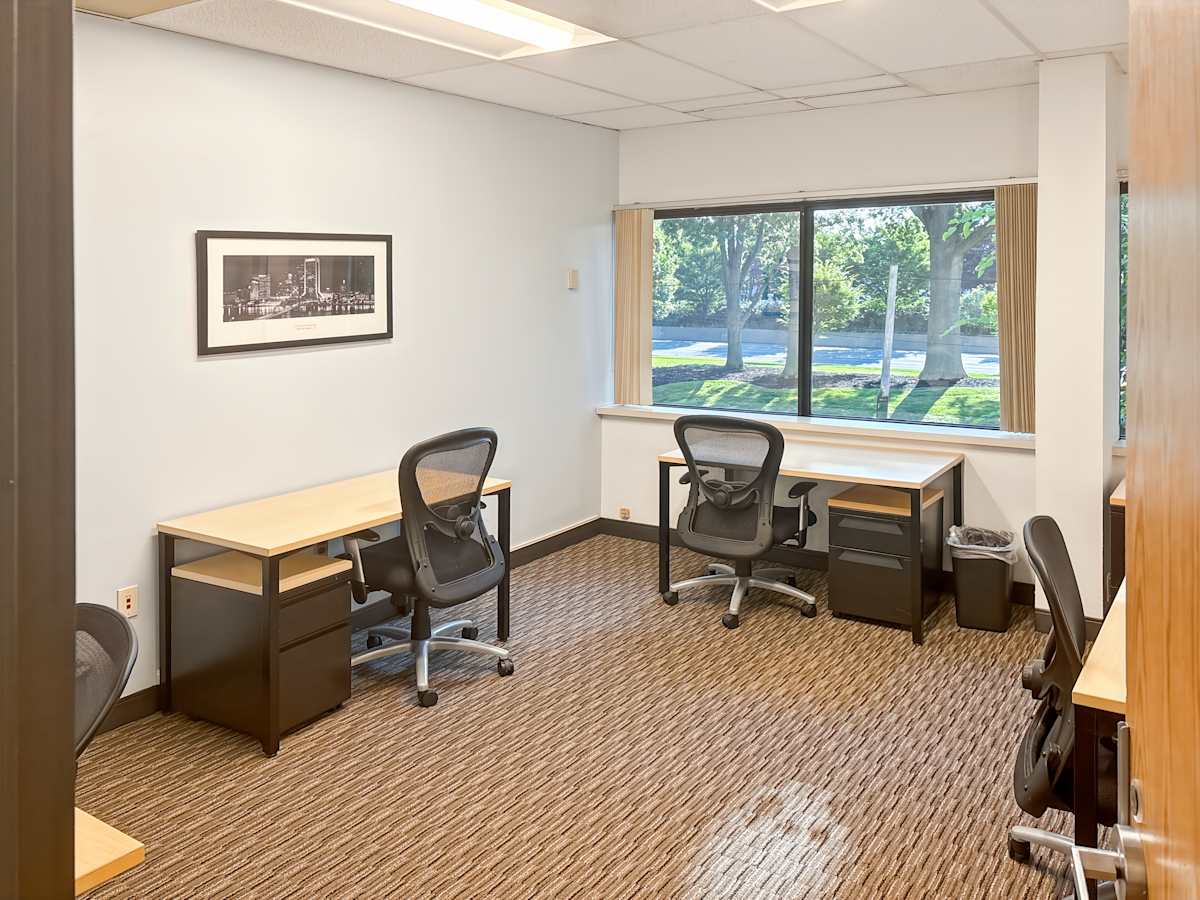 200 Broadhollow Road photo 4