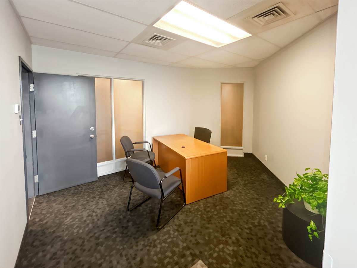 3107 Avenue des Hôtels photo 9
