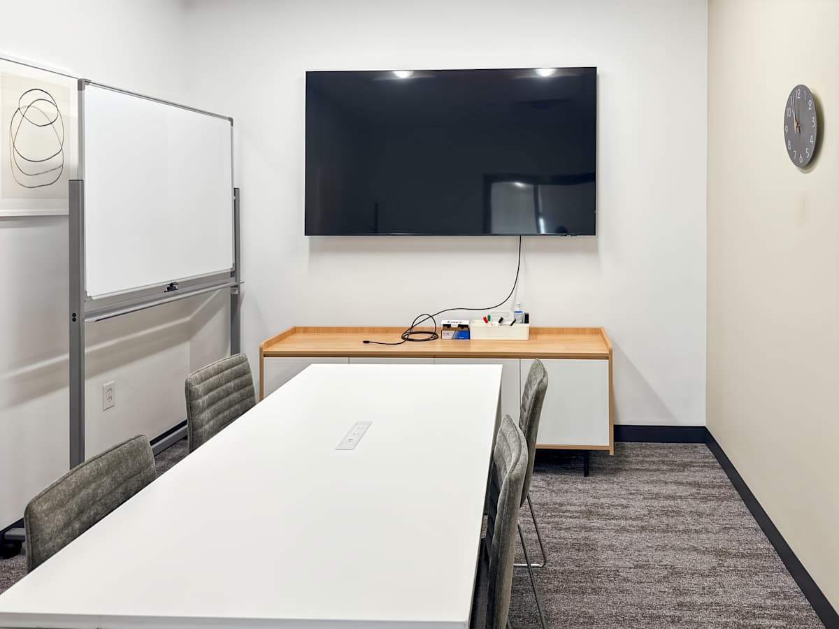 Regus - Eagan Woods photo 6