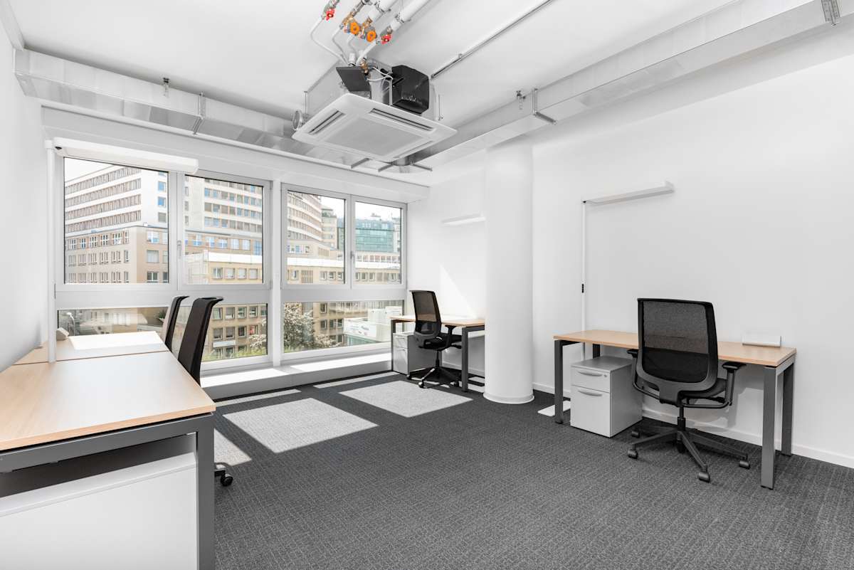 Regus - Lausanne, Bessieres photo 8