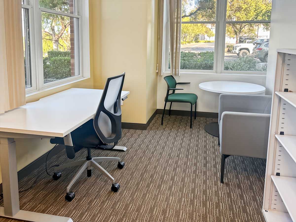 999 Corporate Drive photo 12