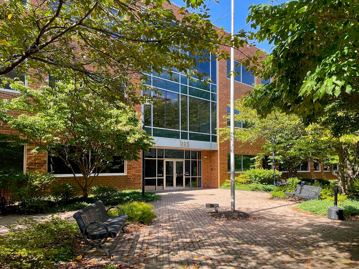 Gateway Corporate Center photo 1