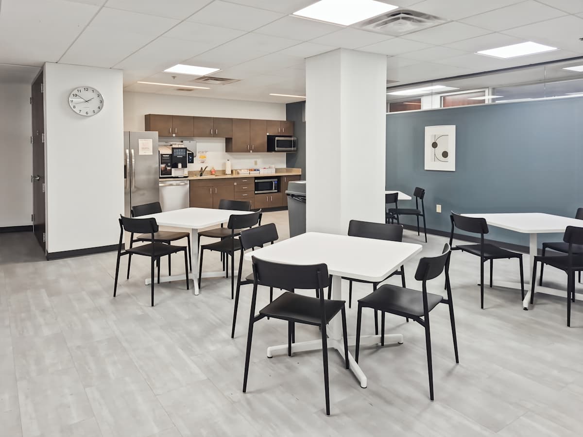 5800 Corporate Dr photo 10