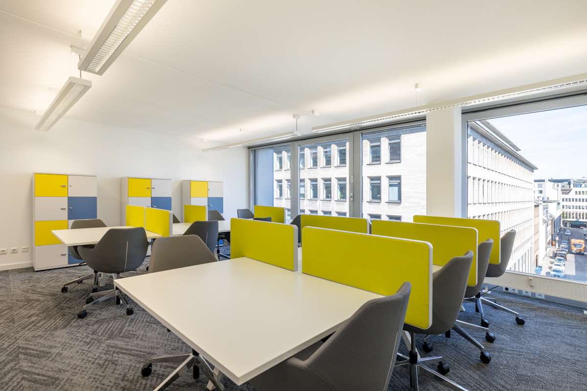 Regus - Dusseldorf, Koenigsallee photo 5