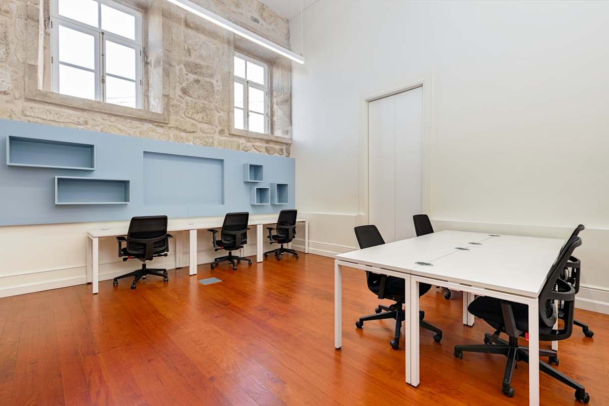 Regus - Porto, S. Bento photo 12