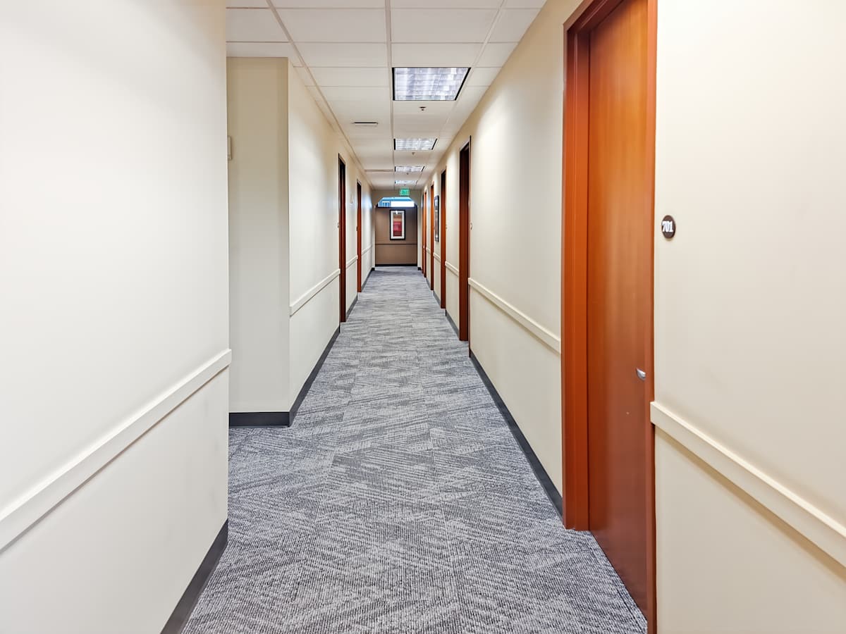 2300 Lakeview Parkway photo 8