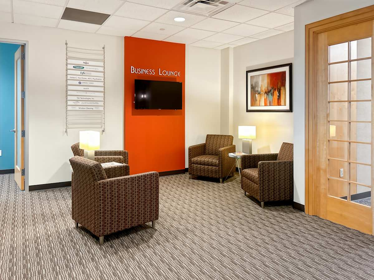 Crosstown Corporate Center photo 9