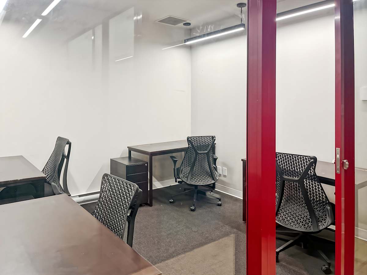4012 Wellington photo 4
