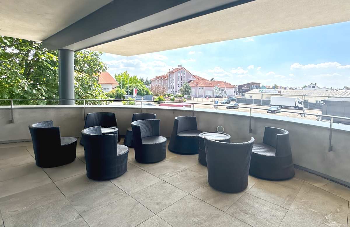 Regus - Schwetzingen, Carl-Benz-Strasse photo 5