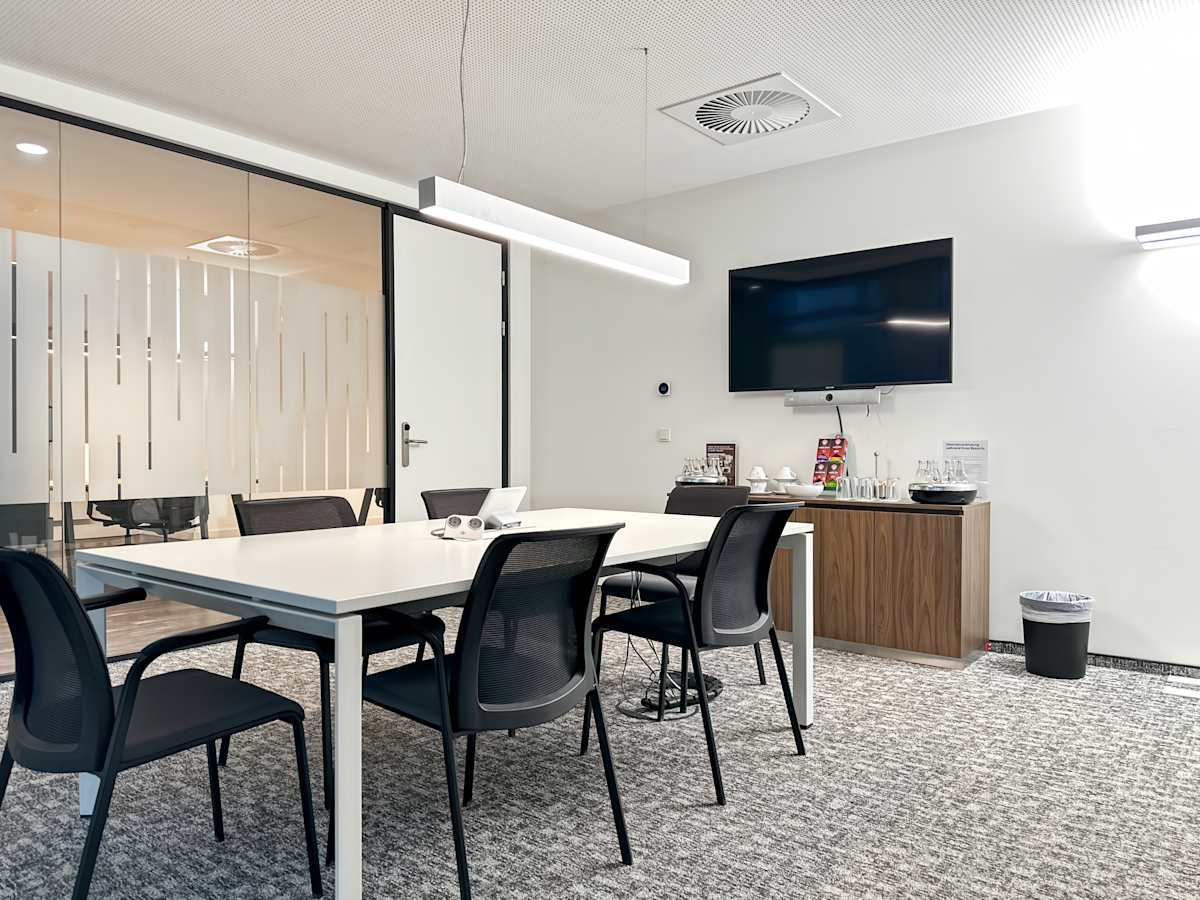 Regus - Hamburg, Hohe Bleichen photo 5