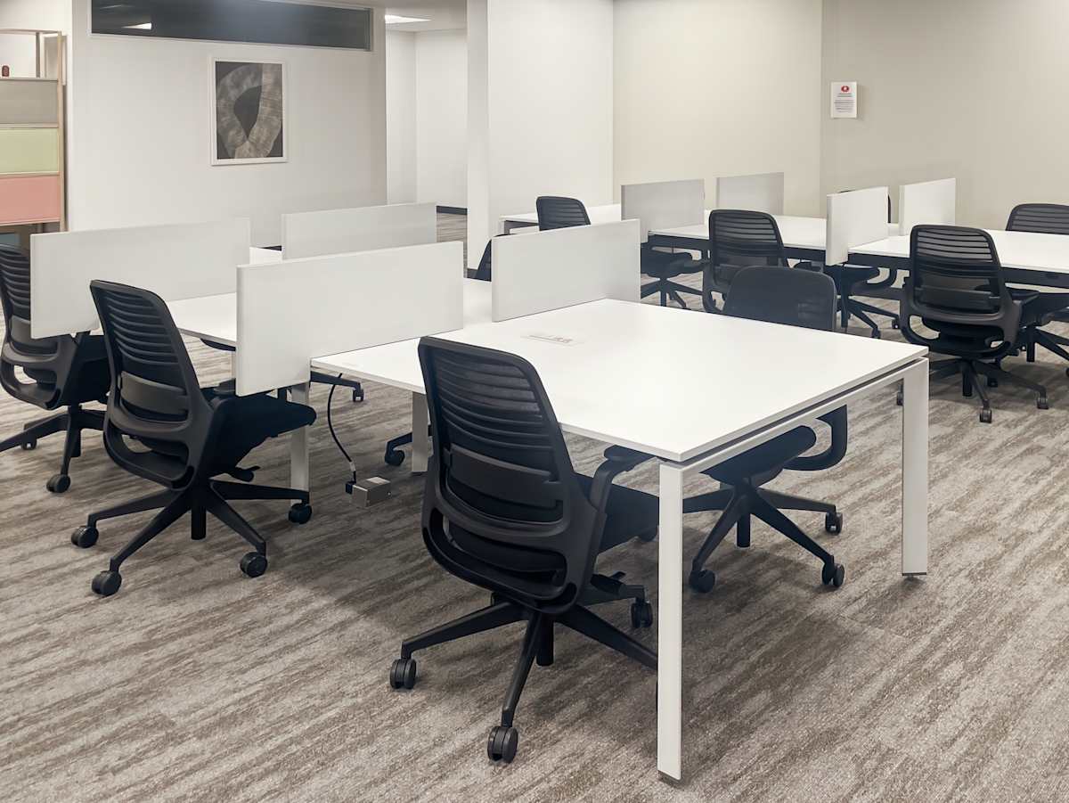 5800 Corporate Dr photo 3