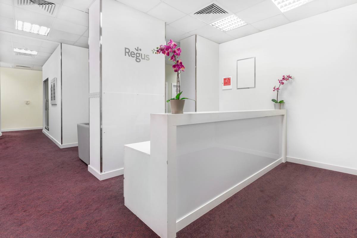 Regus - Dohat Al Adab photo 9