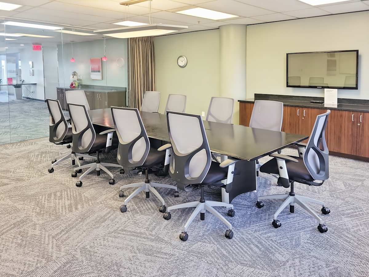 5050 Quorum Drive photo 9