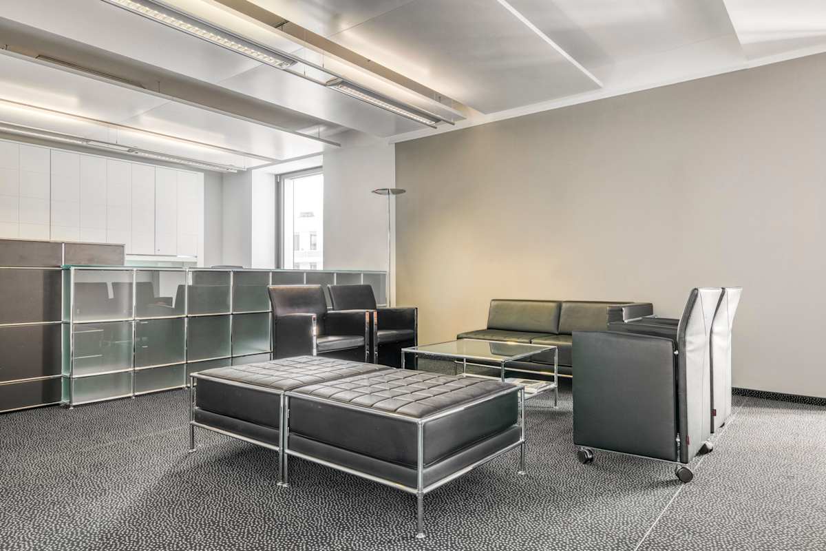 Regus - Munich, Stachus photo 6