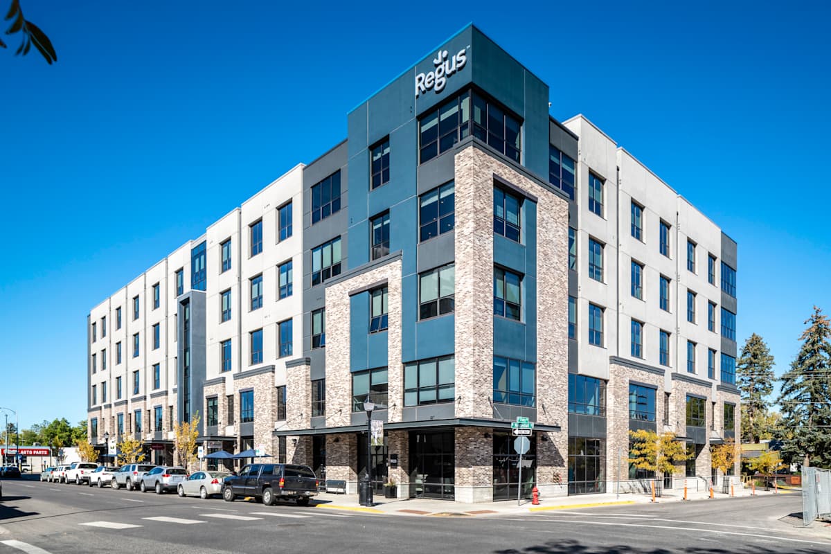 5 West Mendenhall Street