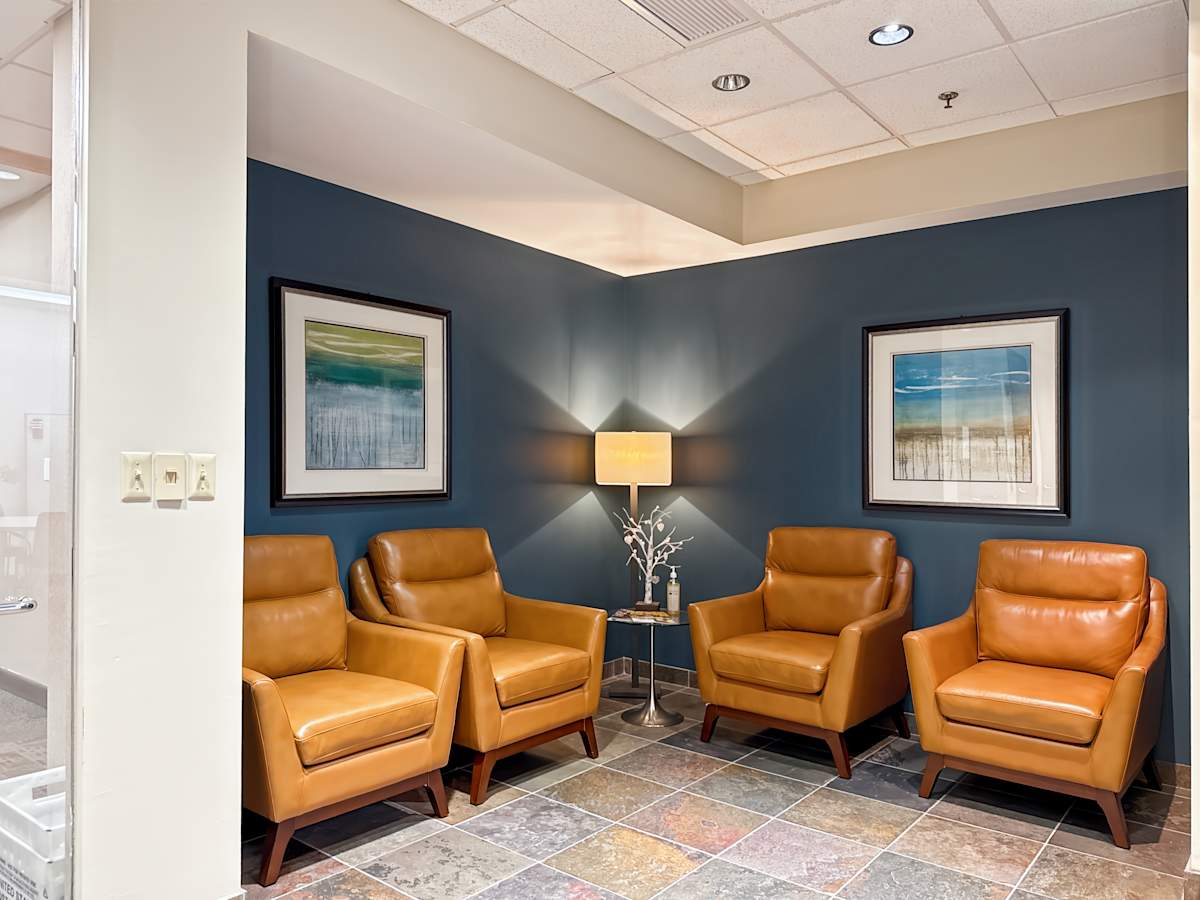 One Reservoir Corporate Center photo 9