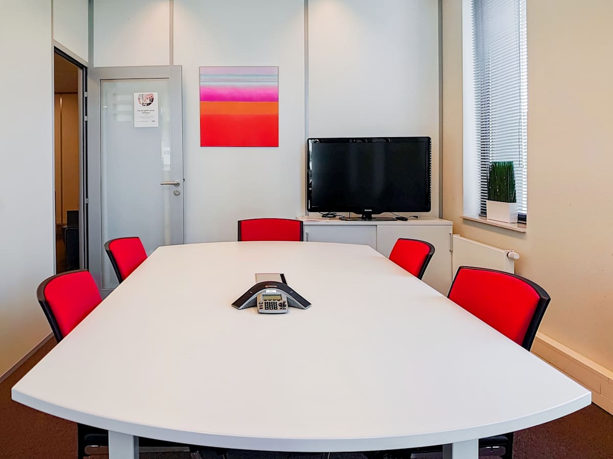 Regus - Tilburg, Hart van Brabantlaan photo 6