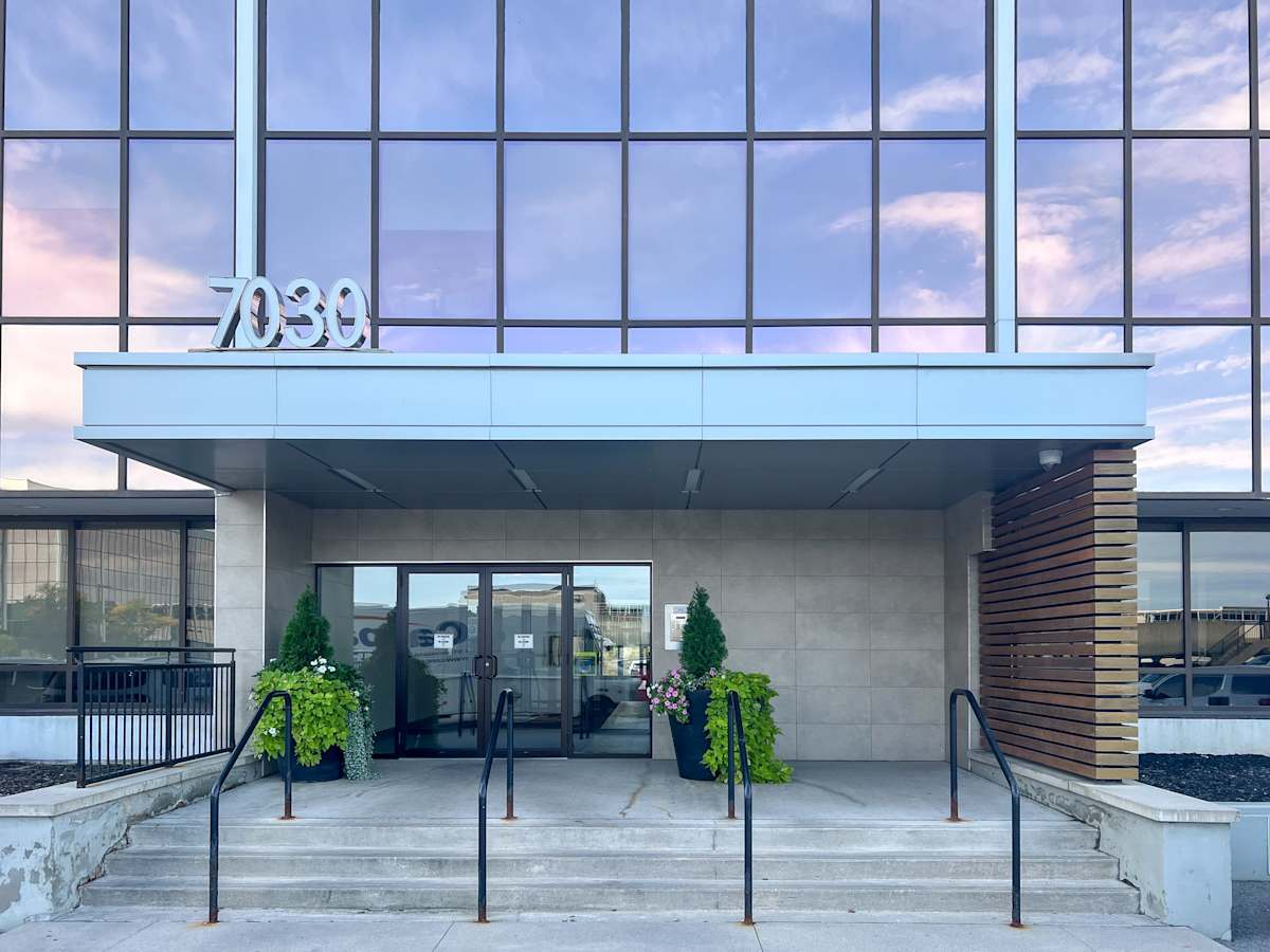 Woodbine Steeles Corporate Centre photo 1