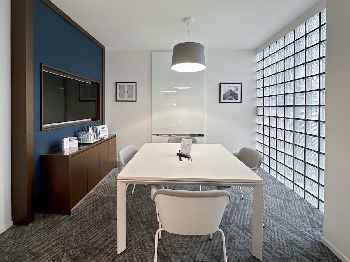Regus - Milan, Lorenteggio photo 6