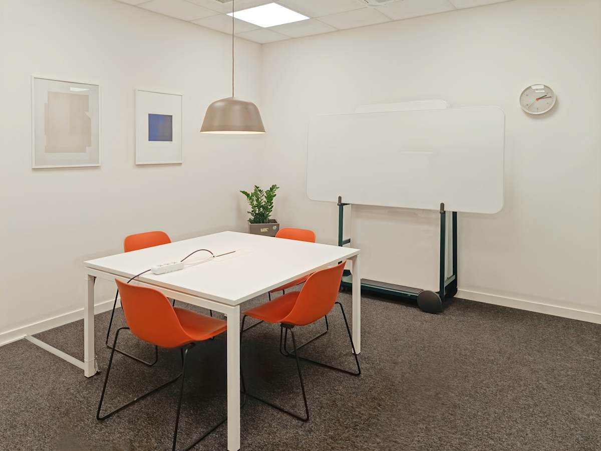 Regus - River West photo 3