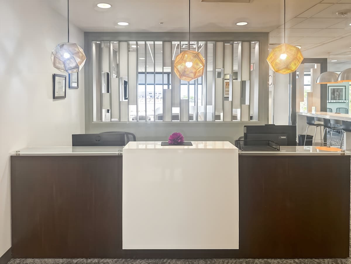 Arroyo Corporate Center photo 2