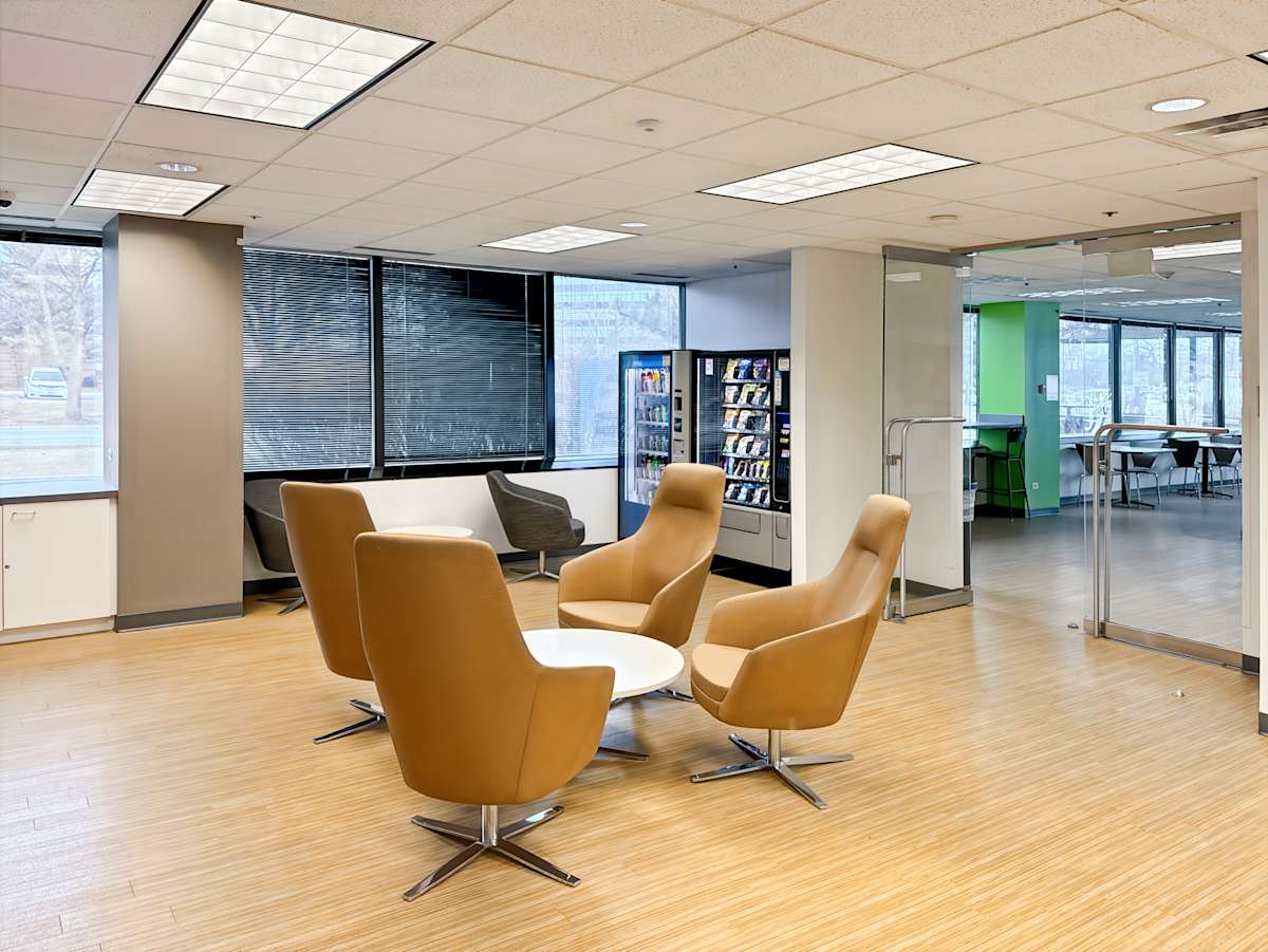 Executive Towers West photo 4