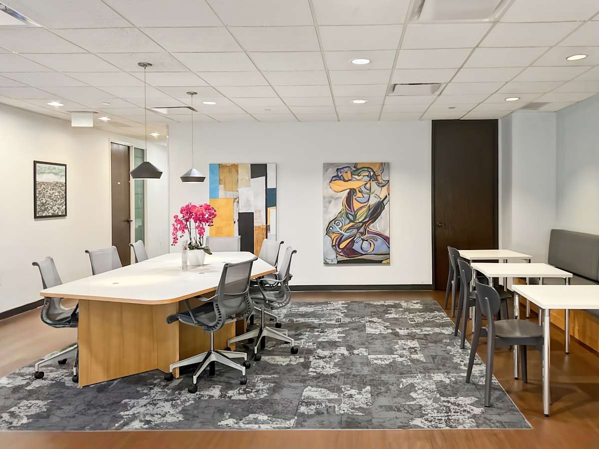 One Northbrook Place photo 5