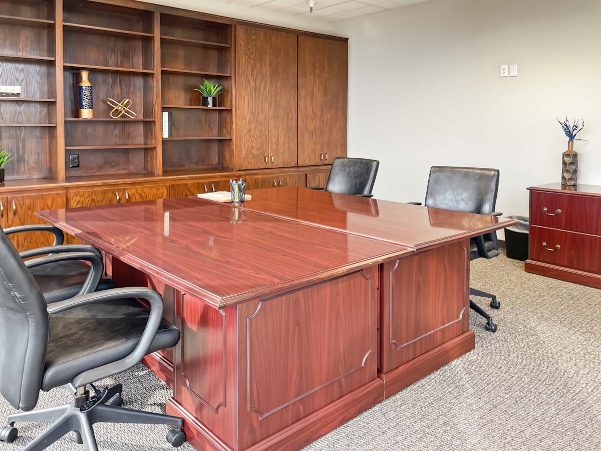 Regus - Tulsa, Sheridan Road photo 10