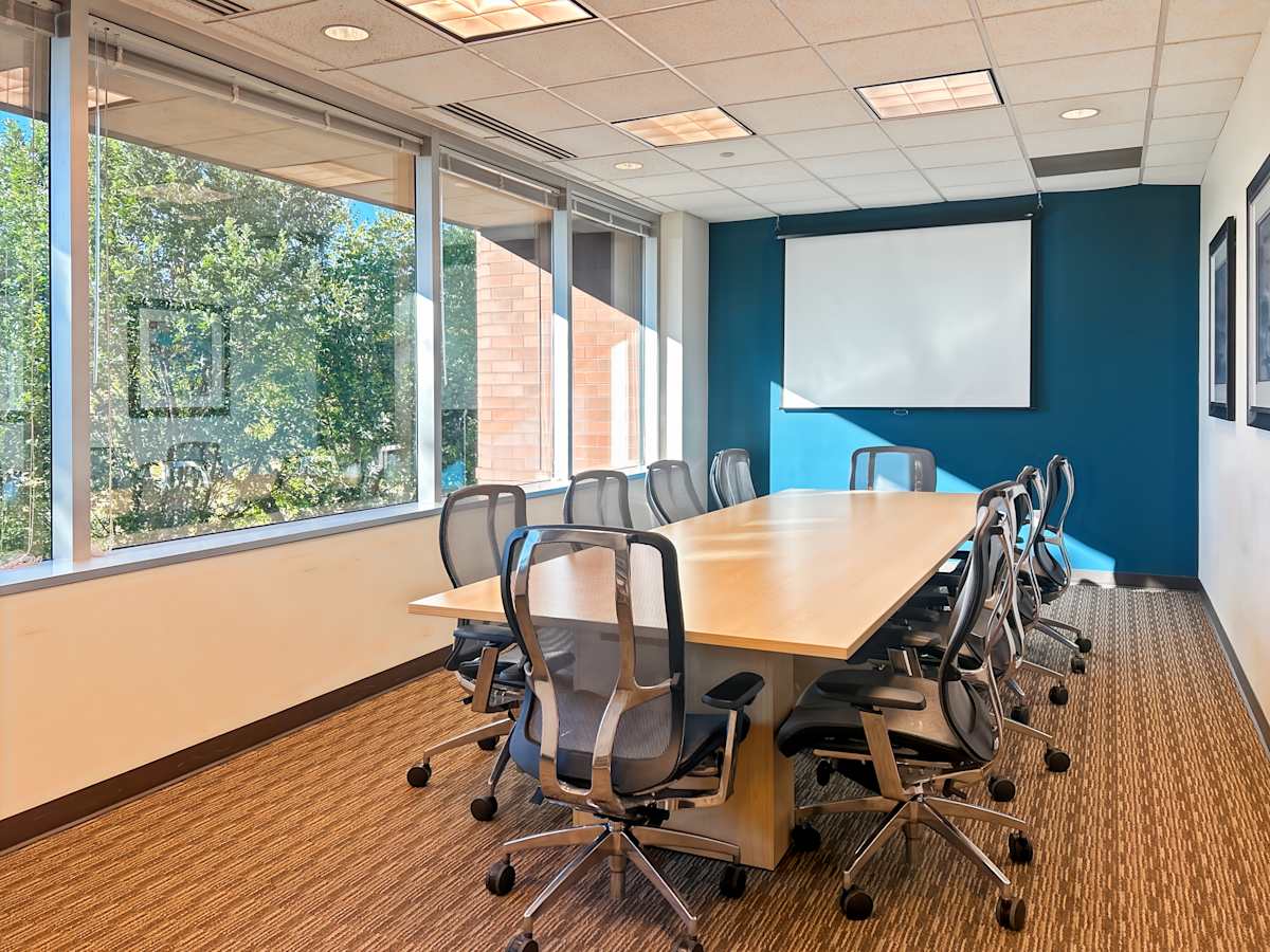Crosstown Corporate Center photo 11