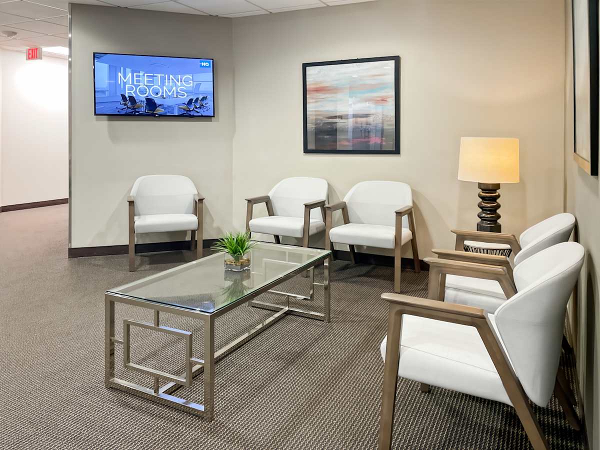 Executive Tower photo 5