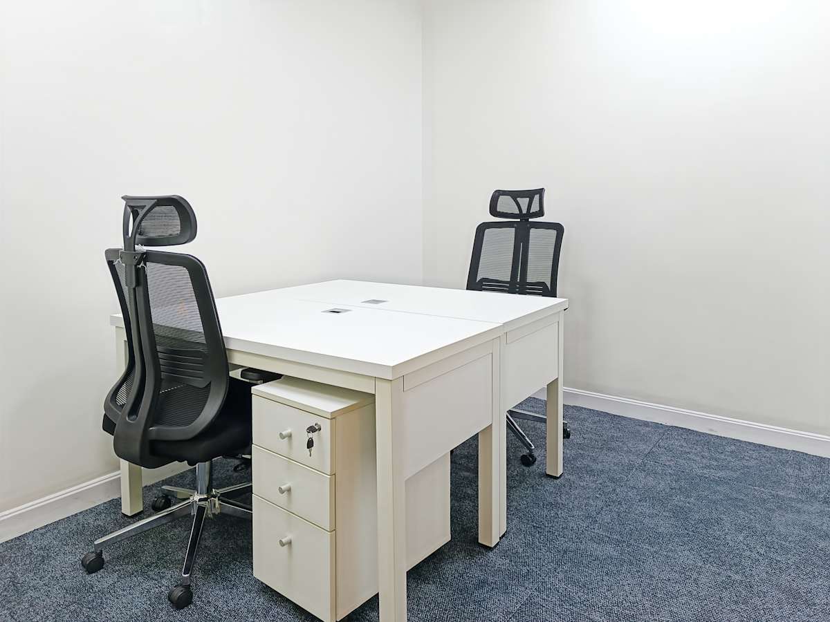 Mansard Place photo 9