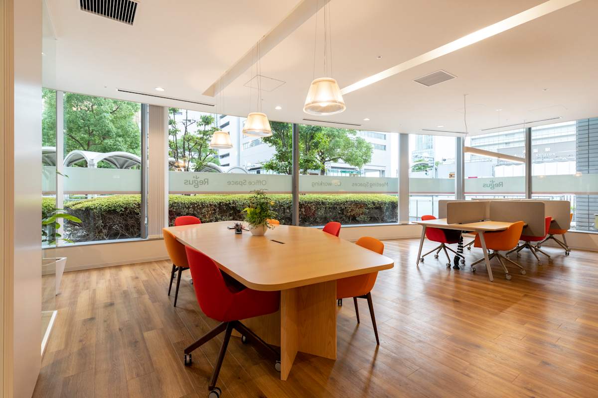 Regus - Umeda Square photo 2