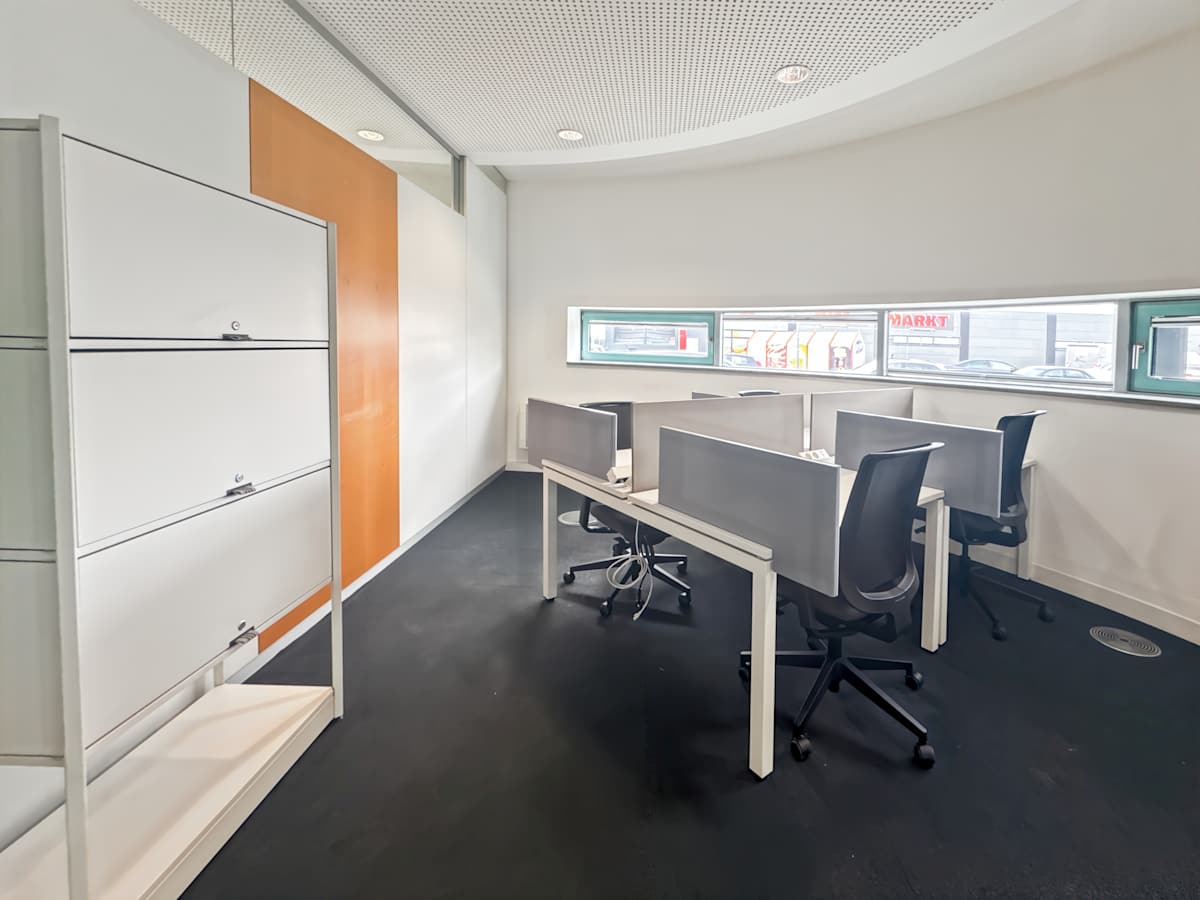 Regus - Schwetzingen, Carl-Benz-Strasse photo 8