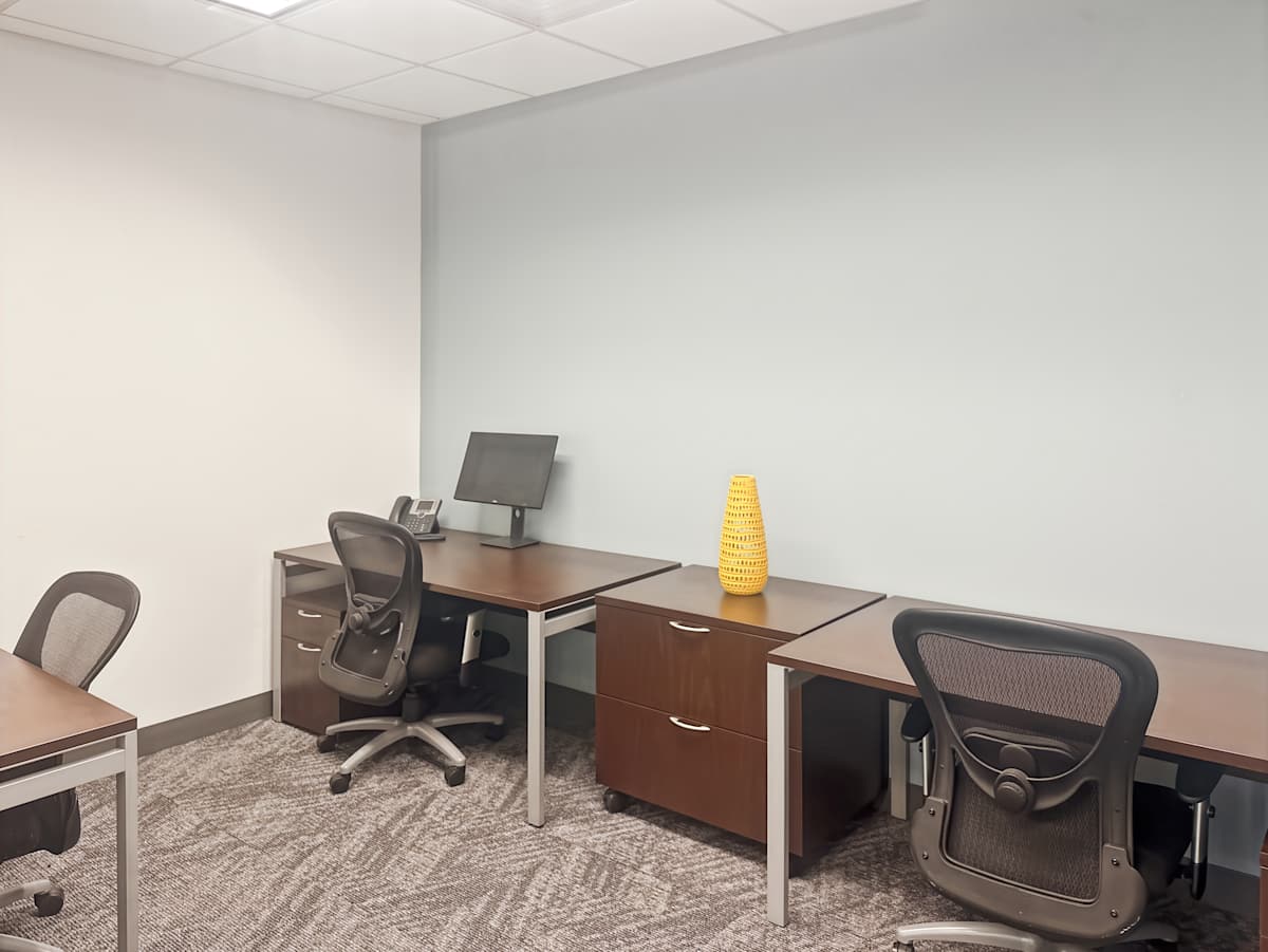 Arroyo Corporate Center photo 8