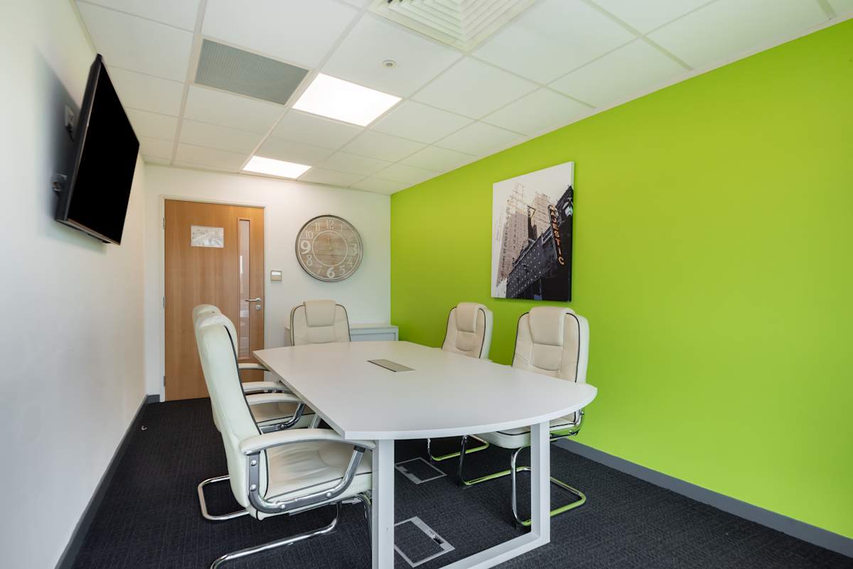 Watling Court photo 10