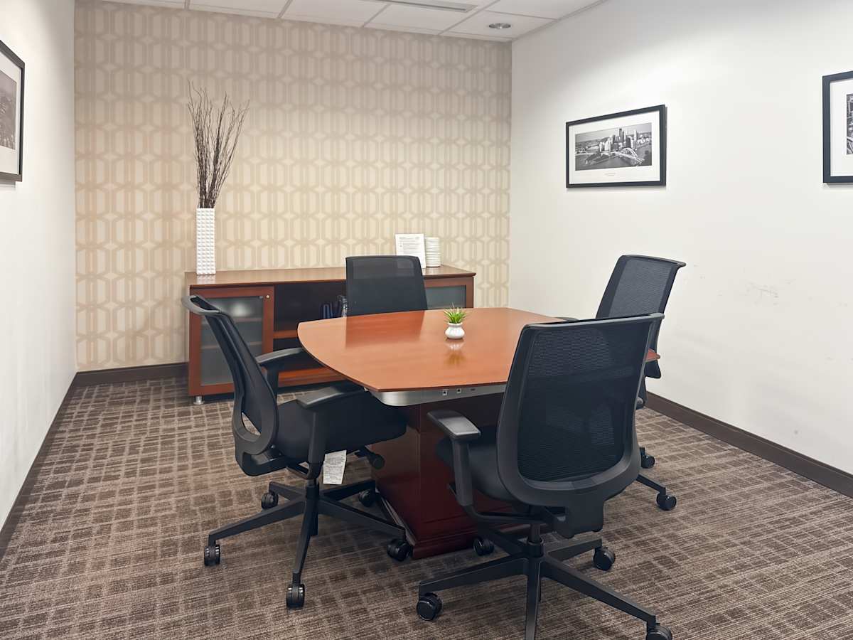 Sugarloaf Corporate Center photo 9