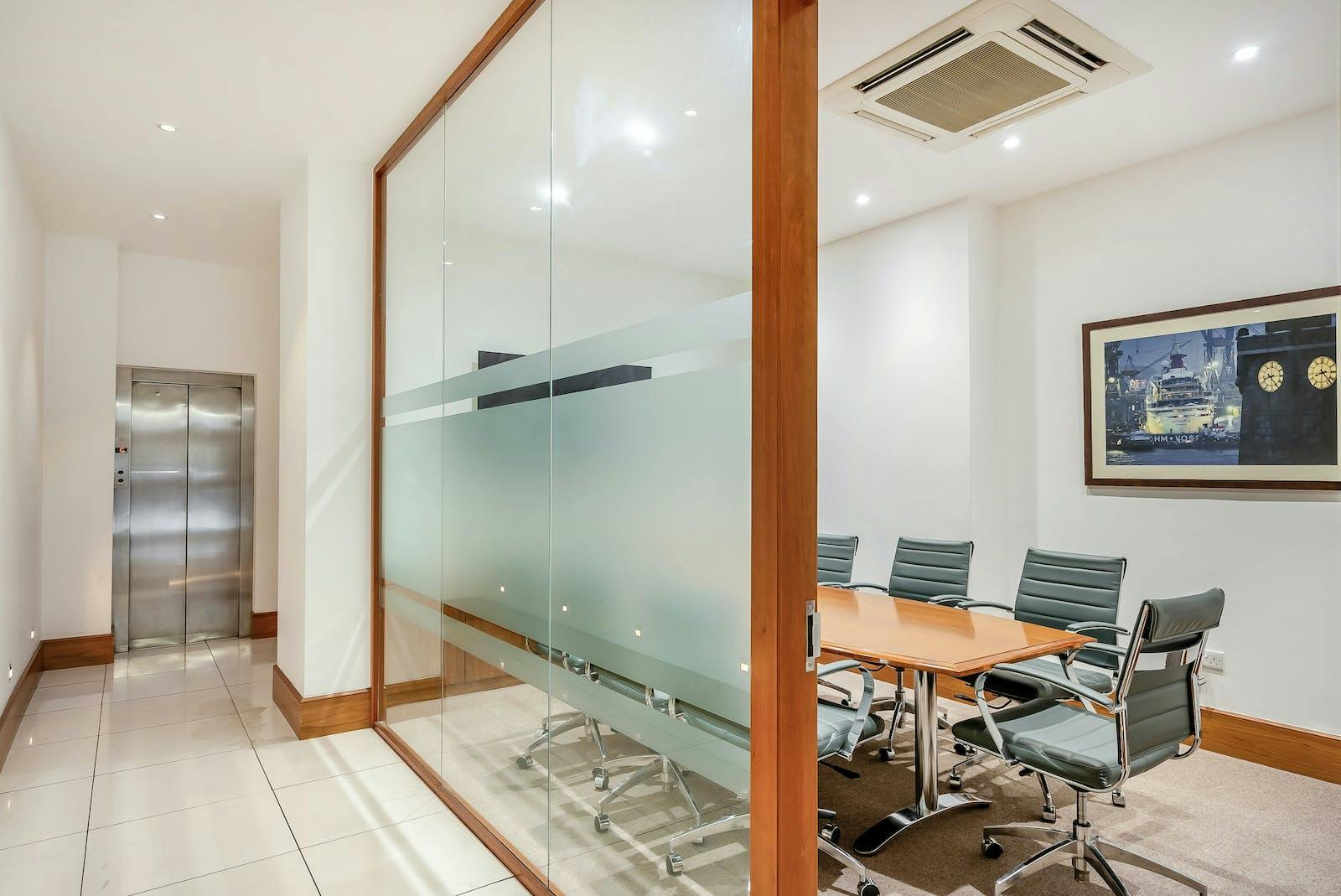 123 Minories photo 11